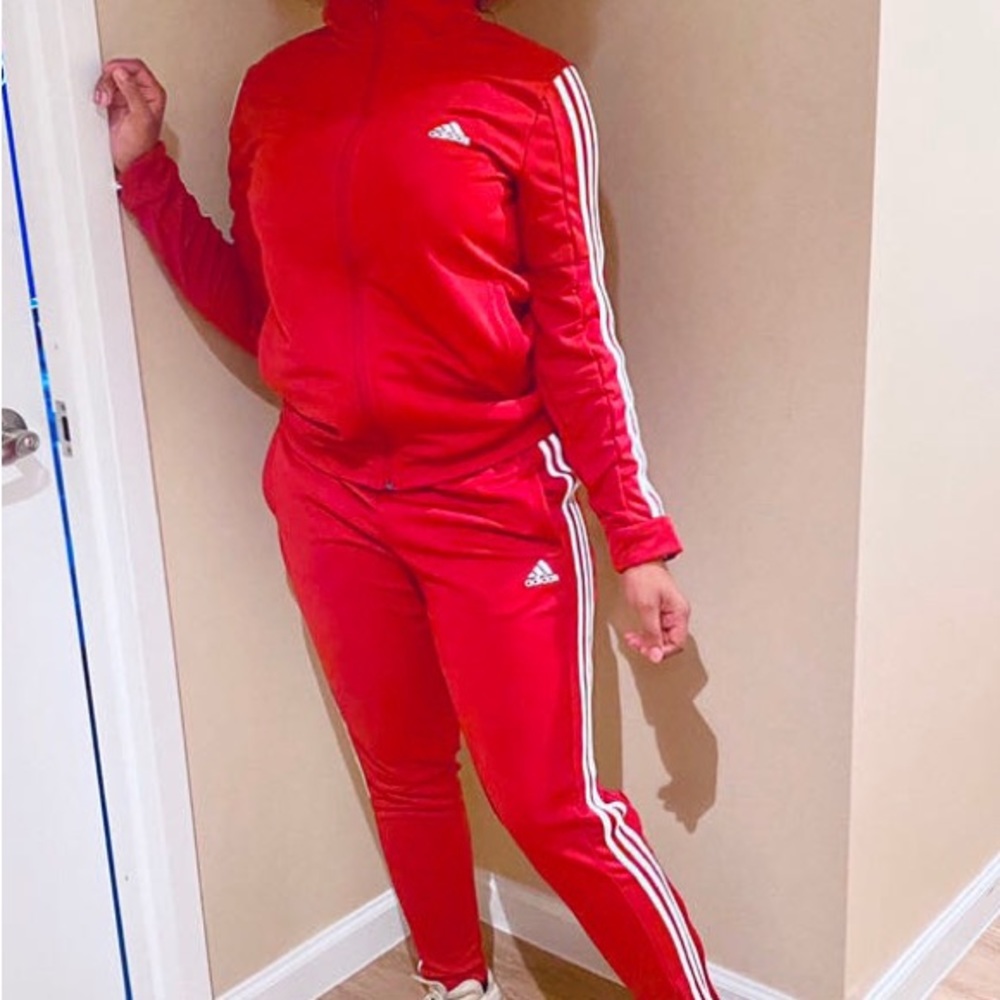 Adidas sweat suit